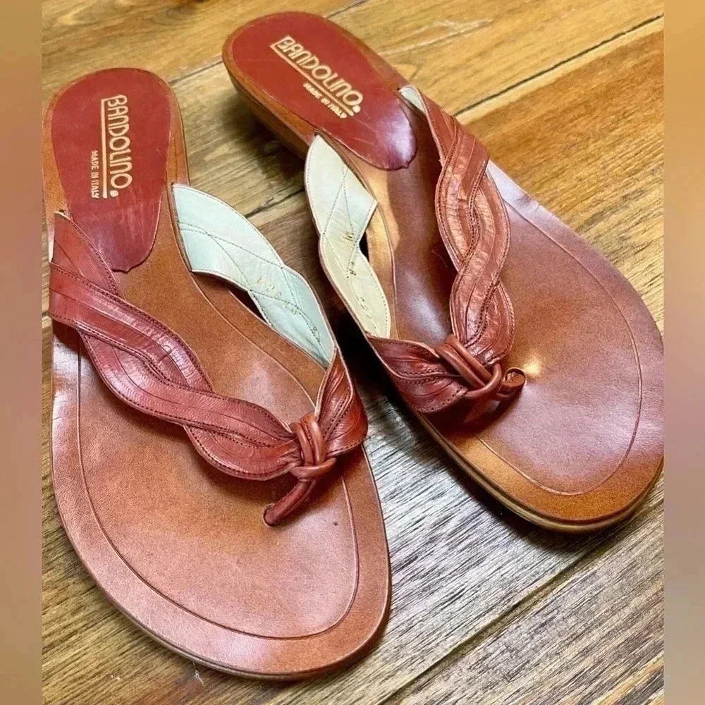 Bandolino Leather Slides | Thong Sandals | Women’s 8.5
